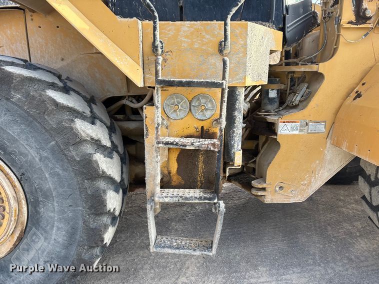 image for item EU4643 2001 Caterpillar 980G wheel loader