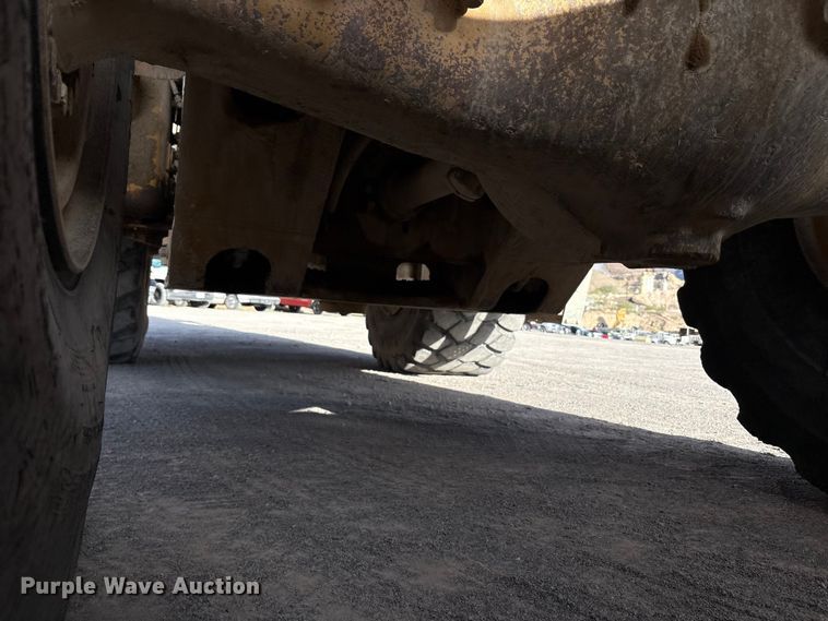 image for item EU4643 2001 Caterpillar 980G wheel loader