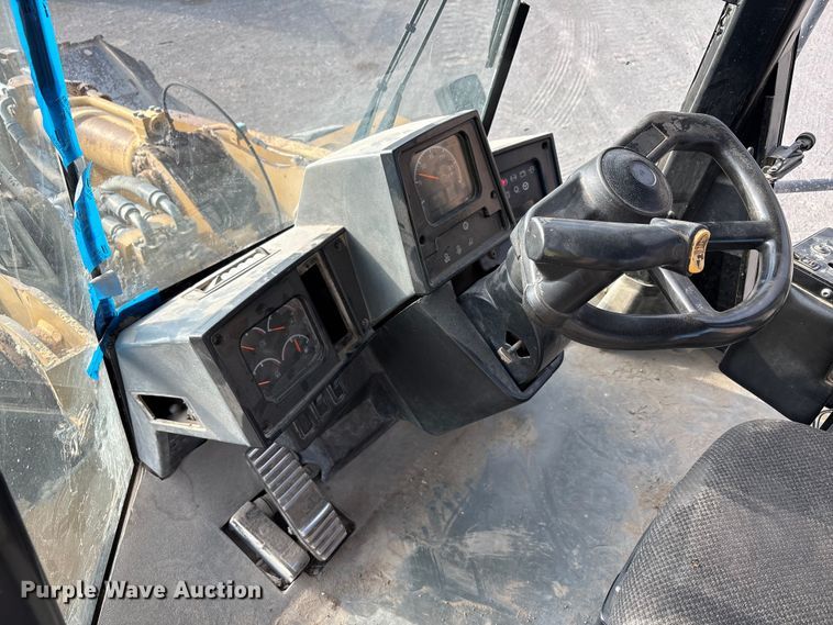 image for item EU4643 2001 Caterpillar 980G wheel loader