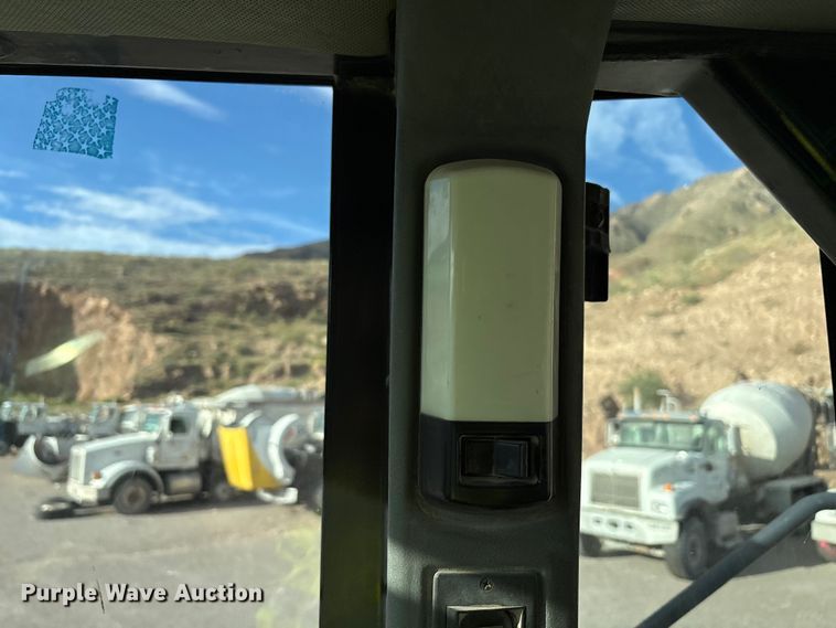 image for item EU4643 2001 Caterpillar 980G wheel loader