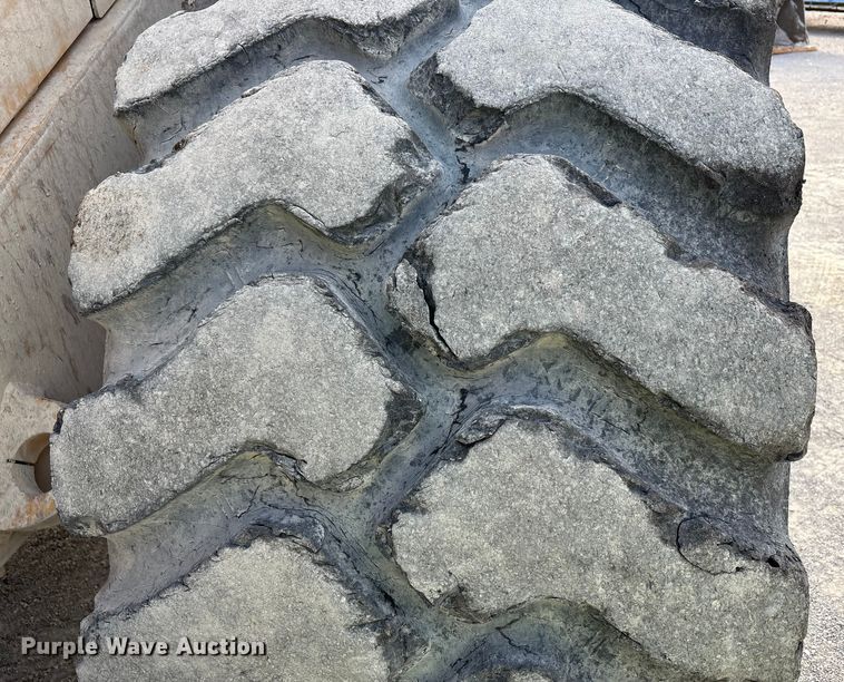 image for item EU4643 2001 Caterpillar 980G wheel loader