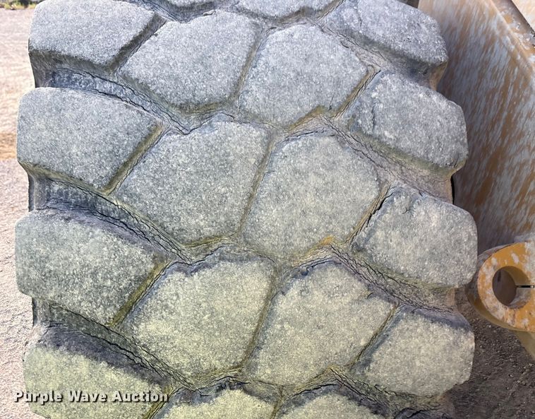 image for item EU4643 2001 Caterpillar 980G wheel loader