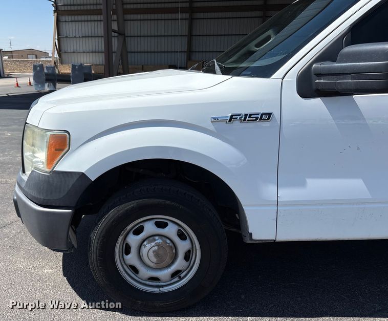 image for item EU4651 2011 Ford F150 utility bed pickup truck