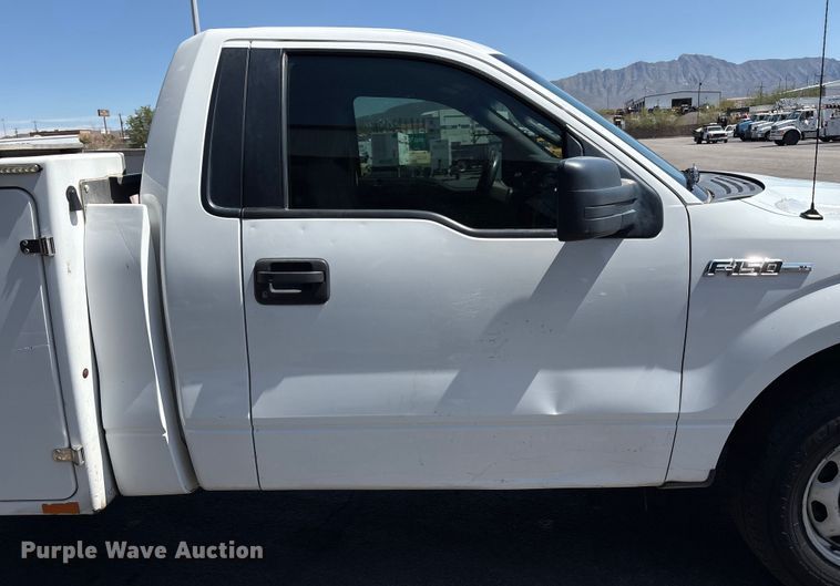 image for item EU4651 2011 Ford F150 utility bed pickup truck