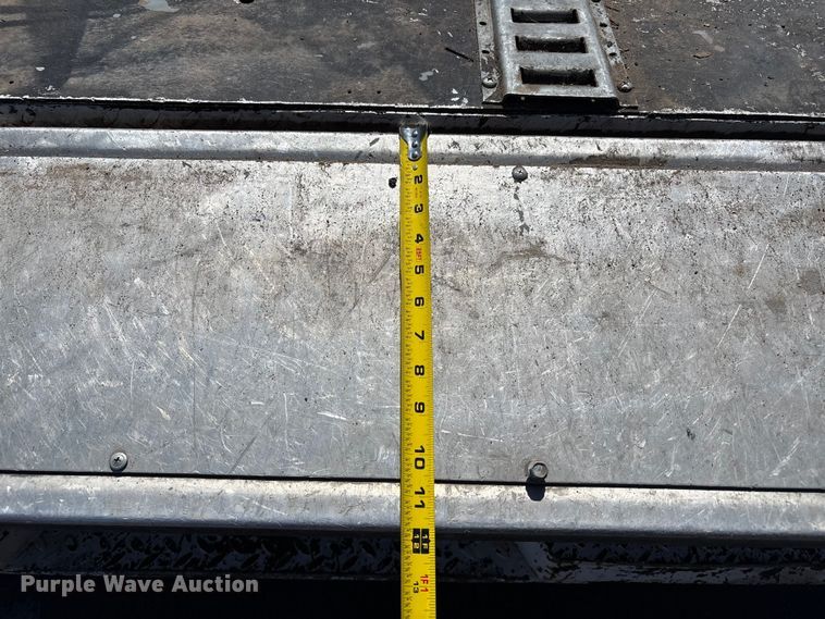 image for item EU4651 2011 Ford F150 utility bed pickup truck