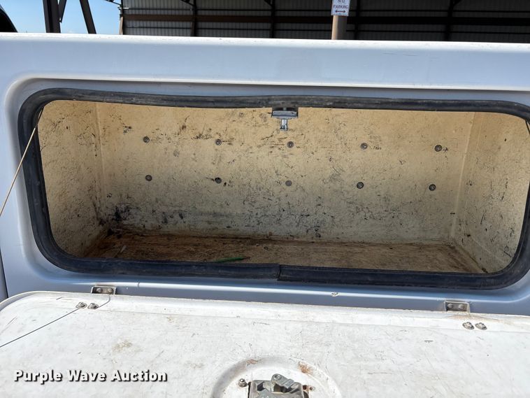 image for item EU4651 2011 Ford F150 utility bed pickup truck