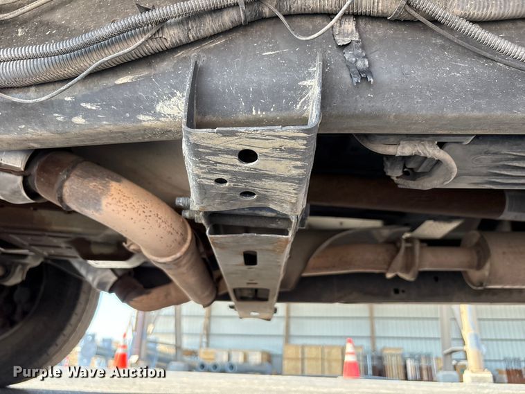 image for item EU4651 2011 Ford F150 utility bed pickup truck