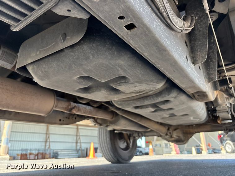 image for item EU4651 2011 Ford F150 utility bed pickup truck