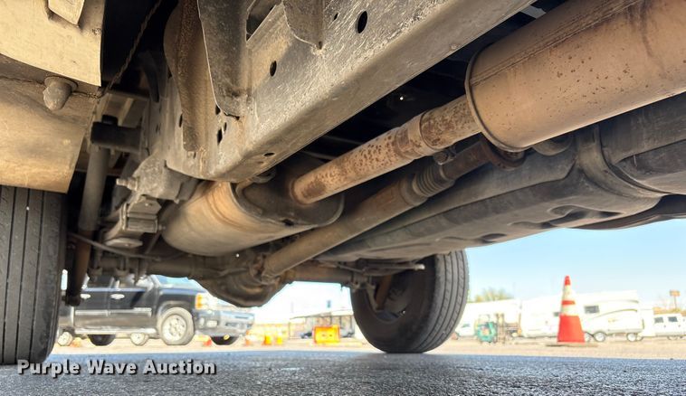 image for item EU4651 2011 Ford F150 utility bed pickup truck