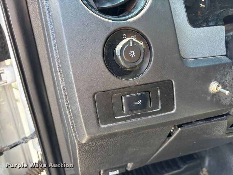 image for item EU4651 2011 Ford F150 utility bed pickup truck