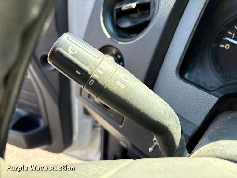 image for item EU4651 2011 Ford F150 utility bed pickup truck