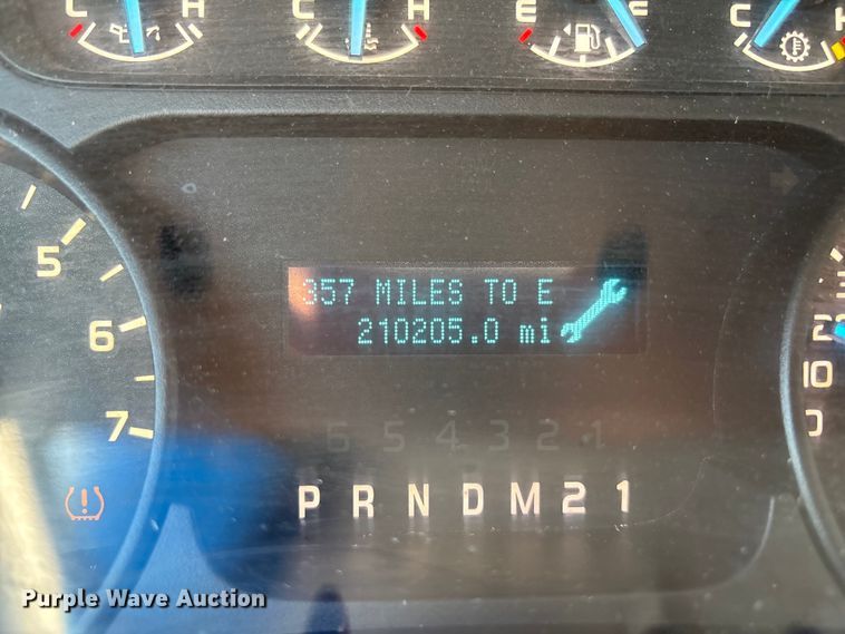 image for item EU4651 2011 Ford F150 utility bed pickup truck