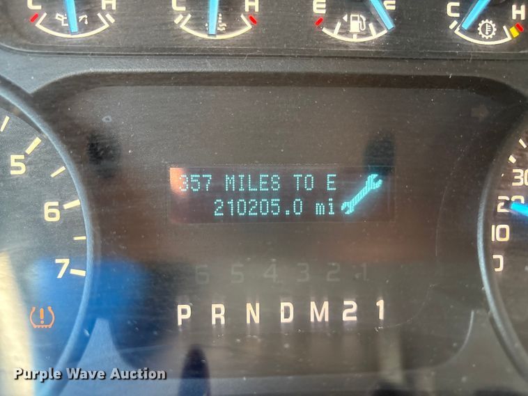 image for item EU4651 2011 Ford F150 utility bed pickup truck