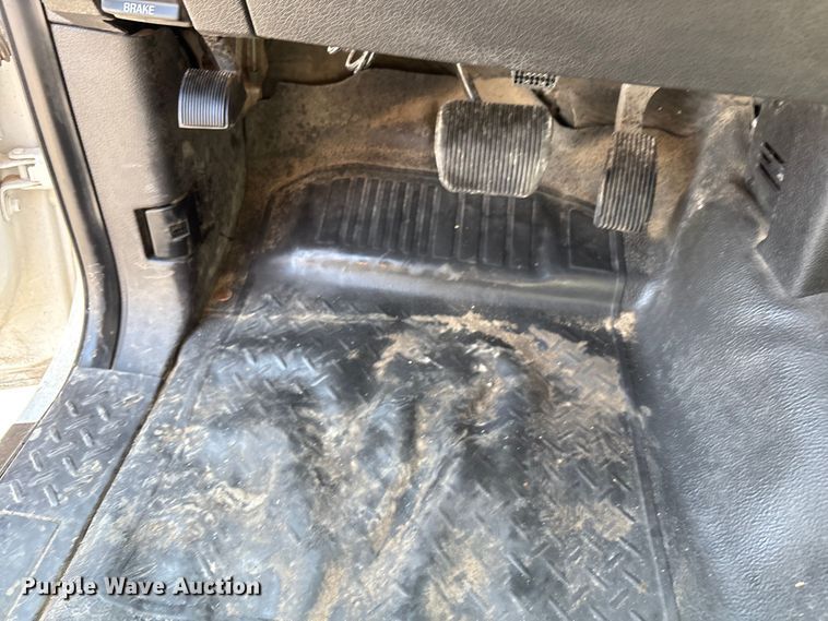 image for item EU4651 2011 Ford F150 utility bed pickup truck