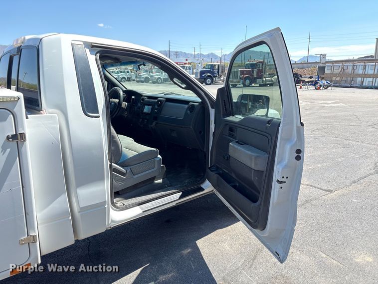 image for item EU4651 2011 Ford F150 utility bed pickup truck