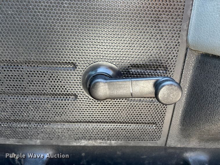 image for item EU4651 2011 Ford F150 utility bed pickup truck