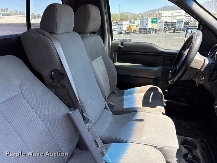 image for item EU4651 2011 Ford F150 utility bed pickup truck