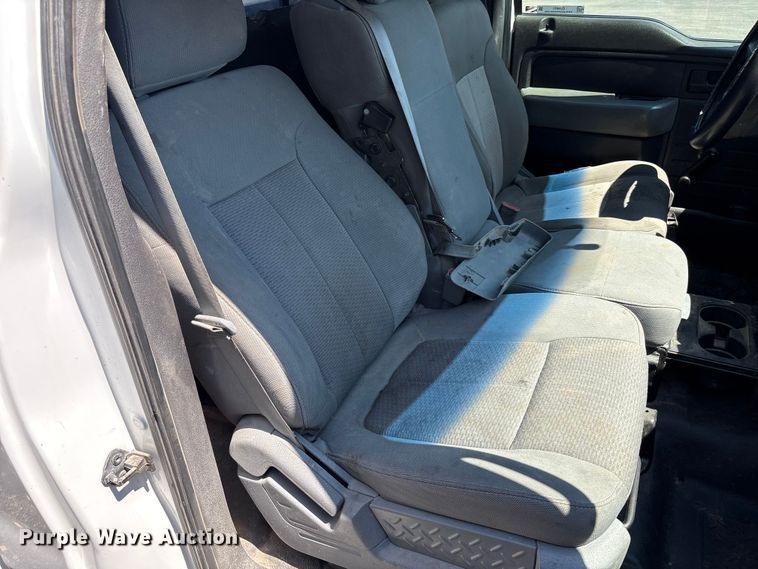 image for item EU4651 2011 Ford F150 utility bed pickup truck