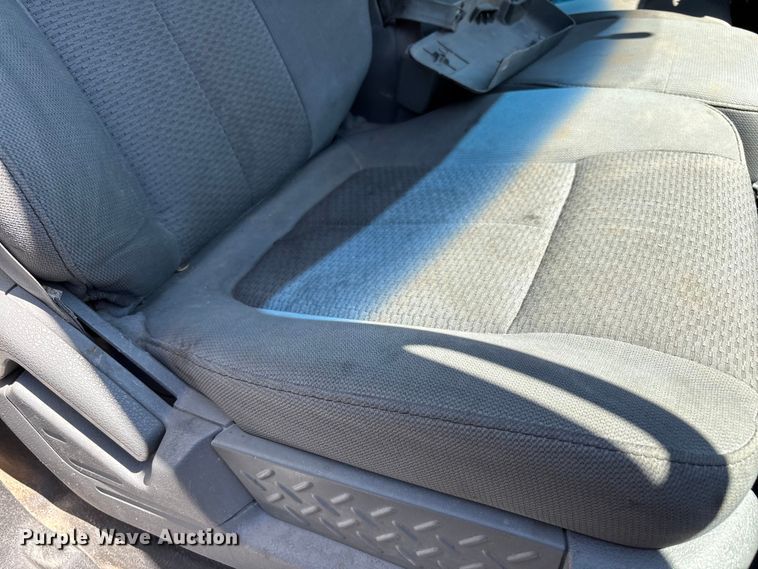 image for item EU4651 2011 Ford F150 utility bed pickup truck