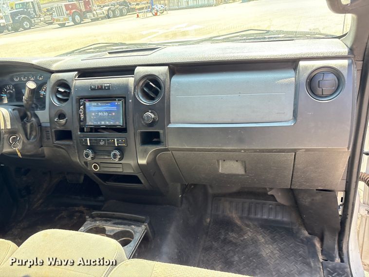 image for item EU4651 2011 Ford F150 utility bed pickup truck