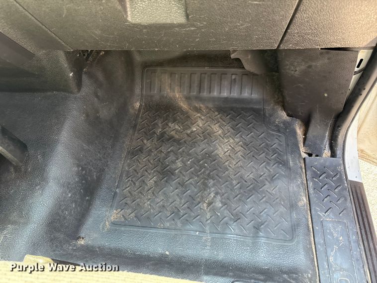 image for item EU4651 2011 Ford F150 utility bed pickup truck