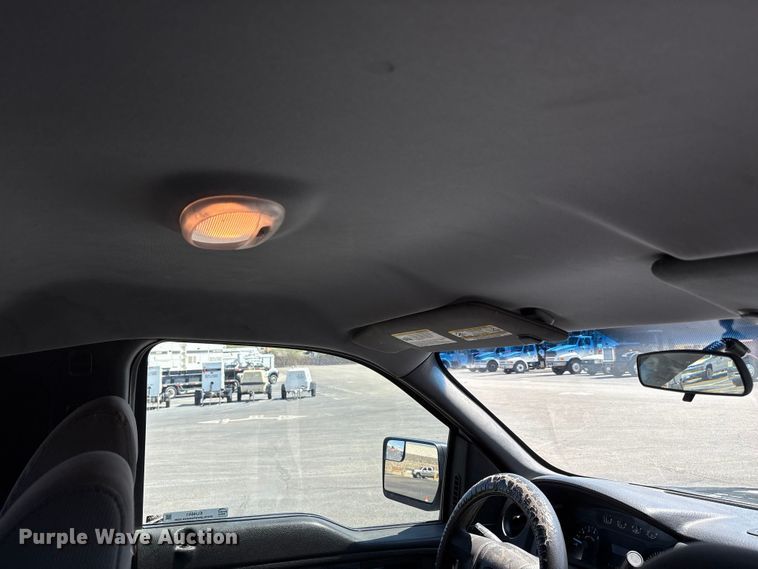 image for item EU4651 2011 Ford F150 utility bed pickup truck