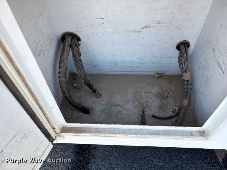 image for item EU4652 2014 Chevrolet Silverado 1500 Double Cab utility bed pickup truck