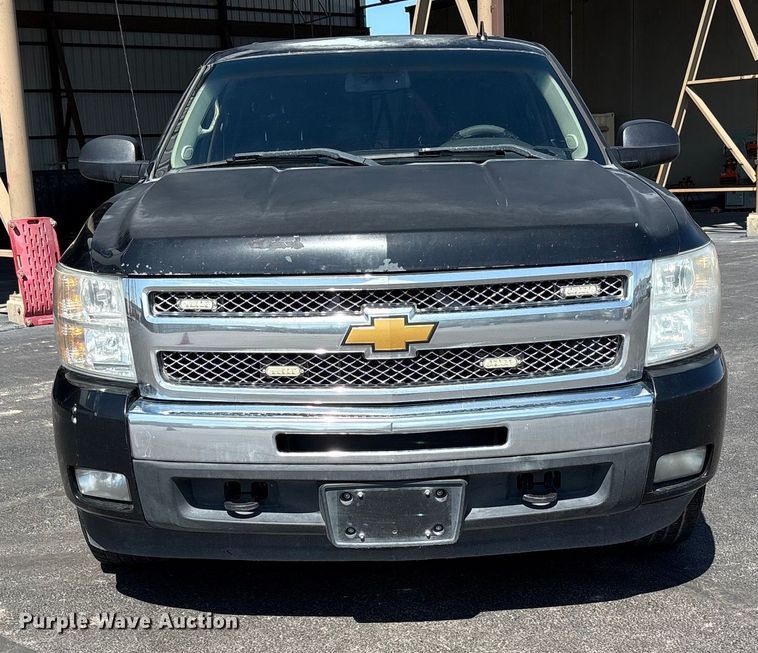 image for item EU4653 2011 Chevrolet Silverado 1500 Crew Cab pickup truck