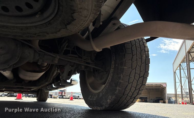 image for item EU4653 2011 Chevrolet Silverado 1500 Crew Cab pickup truck