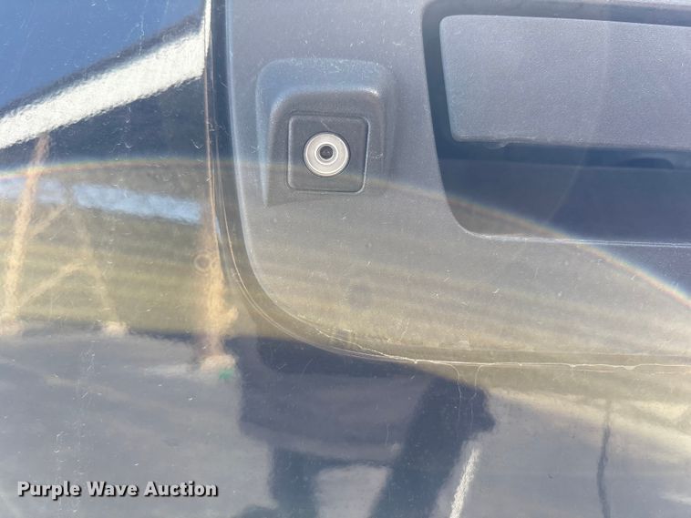 image for item EU4653 2011 Chevrolet Silverado 1500 Crew Cab pickup truck