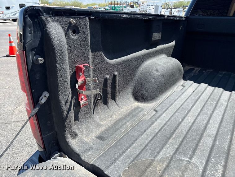 image for item EU4653 2011 Chevrolet Silverado 1500 Crew Cab pickup truck