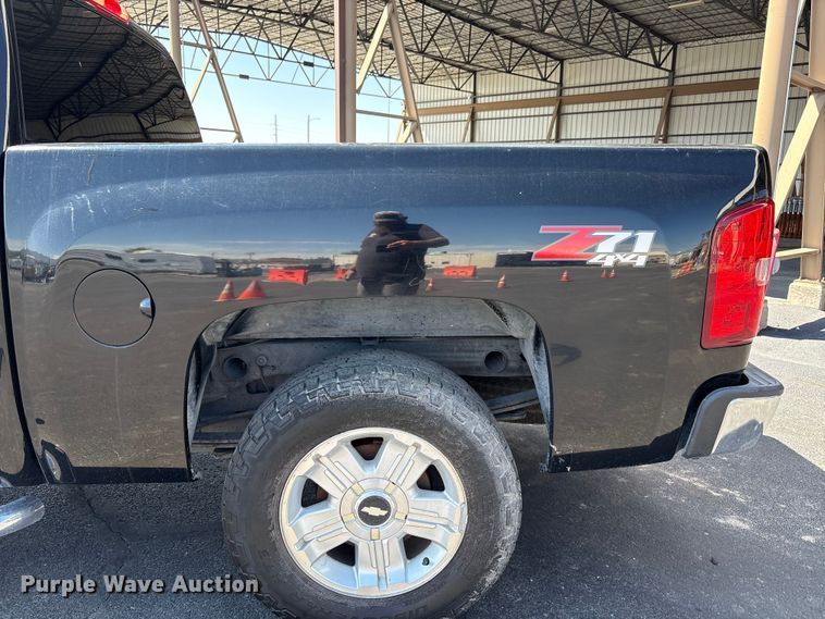 image for item EU4653 2011 Chevrolet Silverado 1500 Crew Cab pickup truck