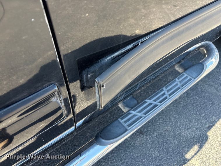 image for item EU4653 2011 Chevrolet Silverado 1500 Crew Cab pickup truck