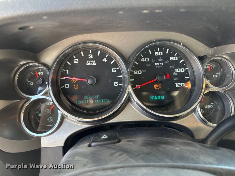 image for item EU4653 2011 Chevrolet Silverado 1500 Crew Cab pickup truck