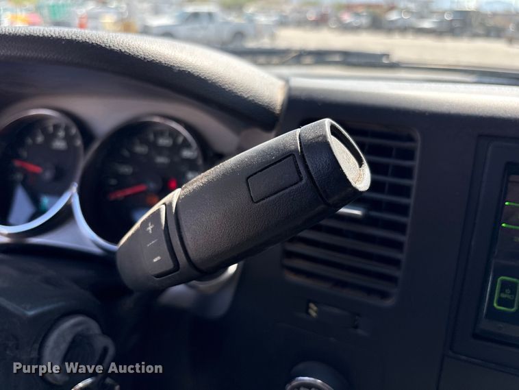 image for item EU4653 2011 Chevrolet Silverado 1500 Crew Cab pickup truck