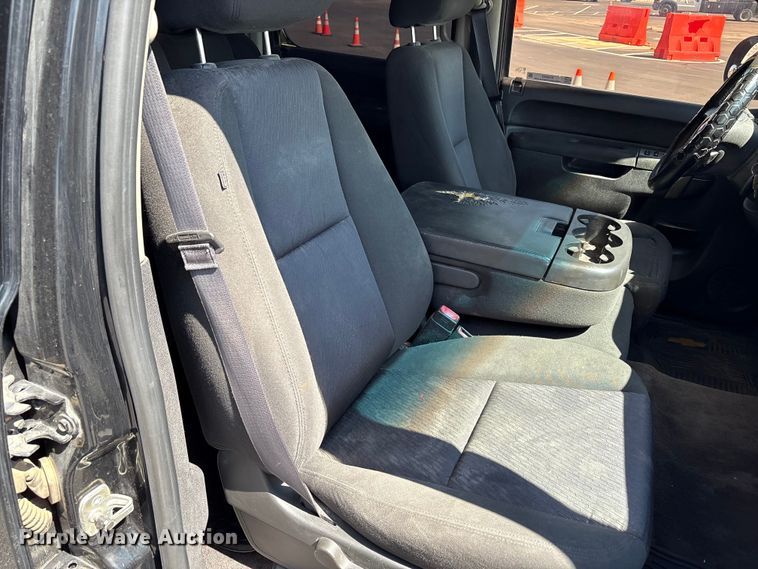 image for item EU4653 2011 Chevrolet Silverado 1500 Crew Cab pickup truck