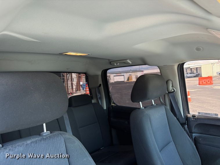 image for item EU4653 2011 Chevrolet Silverado 1500 Crew Cab pickup truck