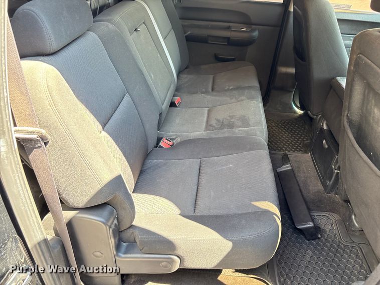 image for item EU4653 2011 Chevrolet Silverado 1500 Crew Cab pickup truck