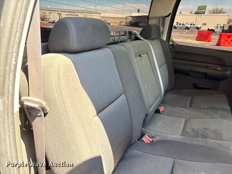 image for item EU4653 2011 Chevrolet Silverado 1500 Crew Cab pickup truck