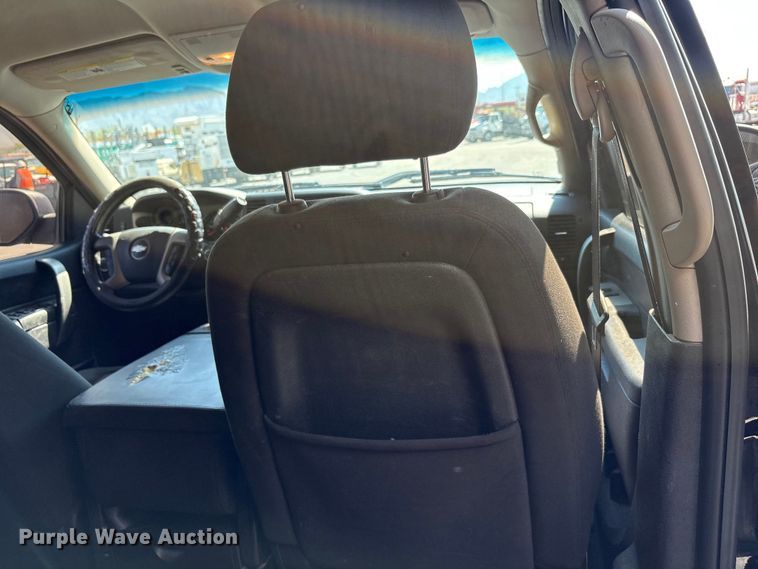 image for item EU4653 2011 Chevrolet Silverado 1500 Crew Cab pickup truck