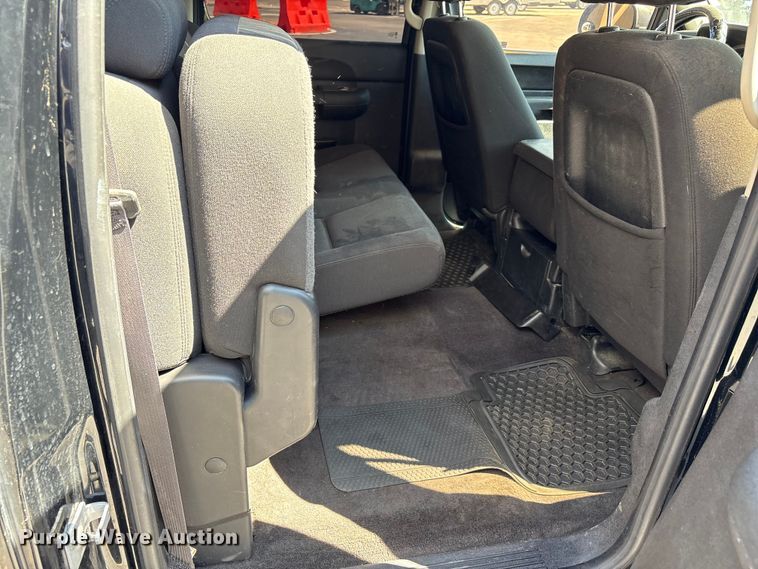 image for item EU4653 2011 Chevrolet Silverado 1500 Crew Cab pickup truck