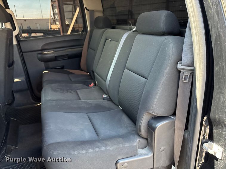 image for item EU4653 2011 Chevrolet Silverado 1500 Crew Cab pickup truck