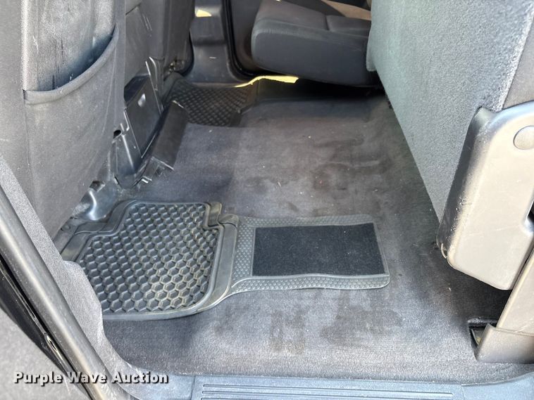 image for item EU4653 2011 Chevrolet Silverado 1500 Crew Cab pickup truck