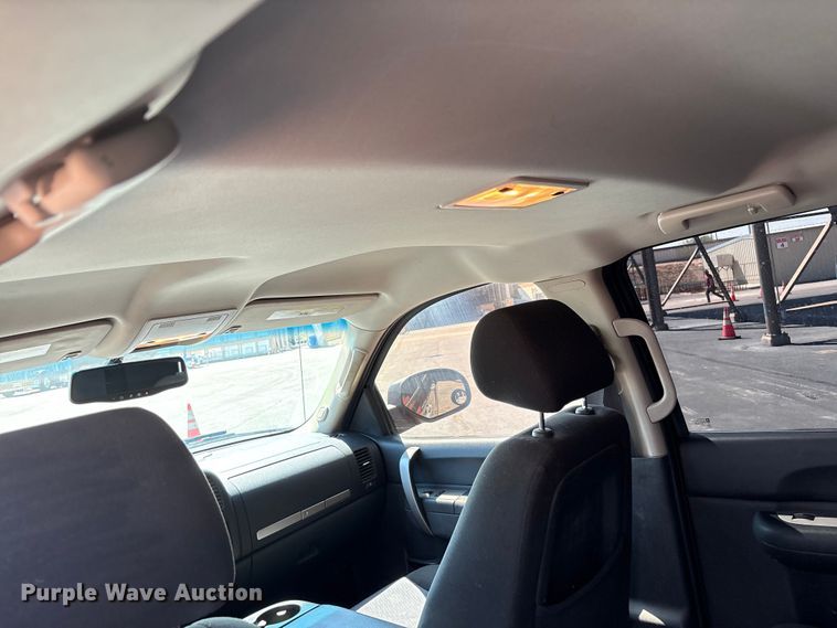 image for item EU4653 2011 Chevrolet Silverado 1500 Crew Cab pickup truck