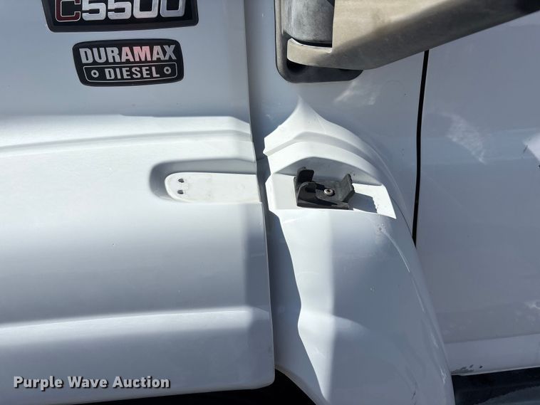 image for item EU4654 2006 Chevrolet C5500 utility / service truck