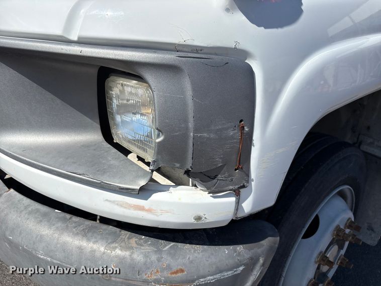 image for item EU4654 2006 Chevrolet C5500 utility / service truck