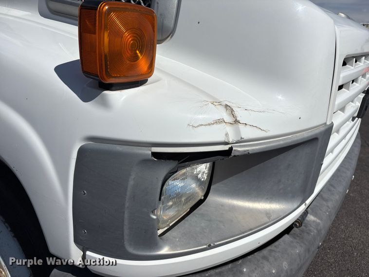 image for item EU4654 2006 Chevrolet C5500 utility / service truck