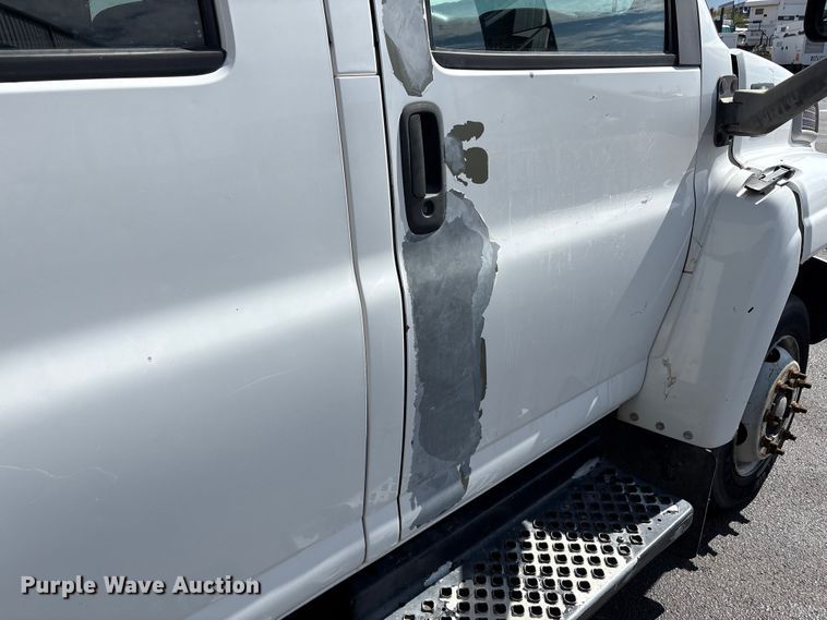 image for item EU4654 2006 Chevrolet C5500 utility / service truck