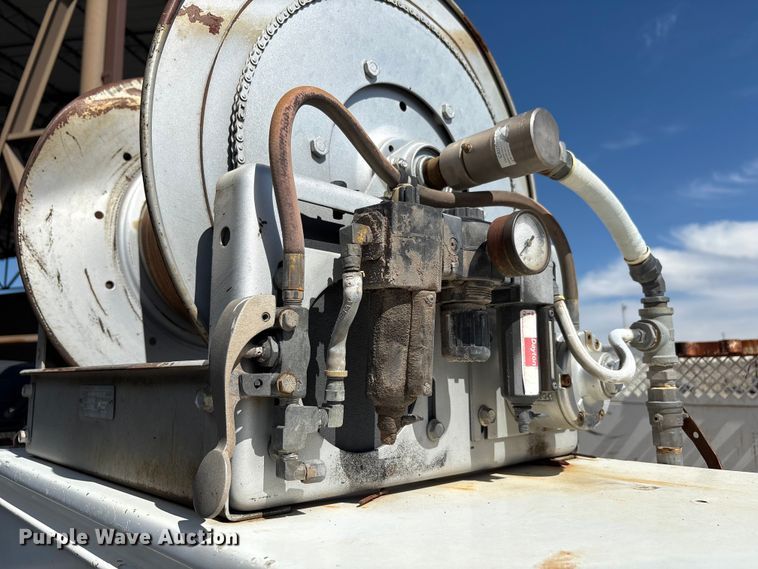 image for item EU4654 2006 Chevrolet C5500 utility / service truck