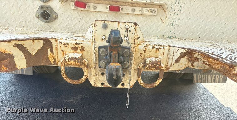 image for item EU4654 2006 Chevrolet C5500 utility / service truck